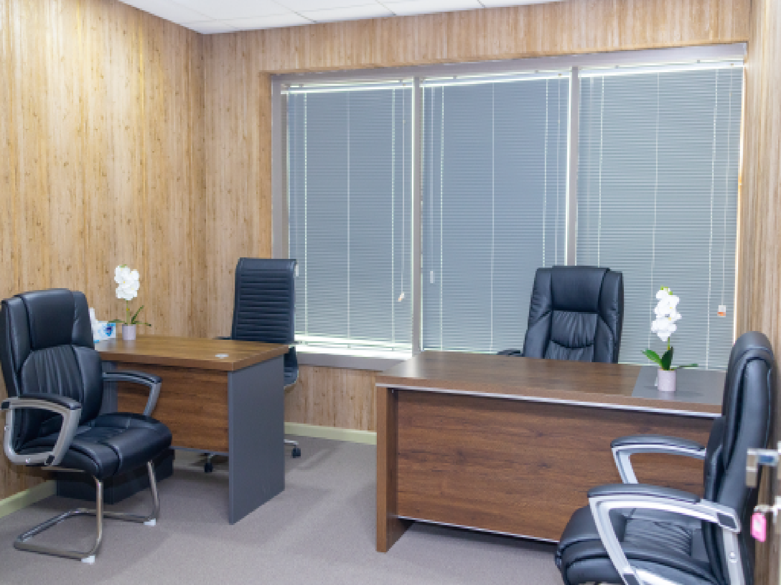 Floor 14 Premium Suite